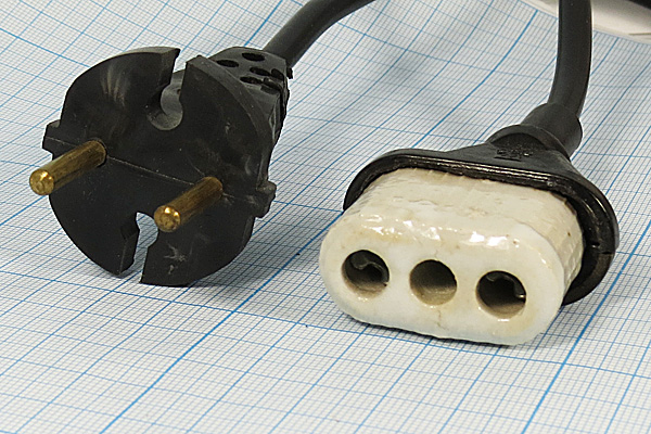 шнур пит шт С6-гн 2HP19\1,5м\ 6/250\\\\керамика шнур пит шт С6-гн 2HP19\1,5м\ 6/250\\\\керамика