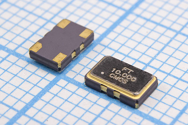 гк 10000 \VCTCXO\SMD05032C4\CM\3,3В\FVTO_SM5C\FT гк 10000 \VCTCXO\SMD05032C4\CM\3,3В\FVTO_SM5C\FT