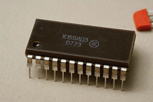МС К155ИД3\DIP-24\