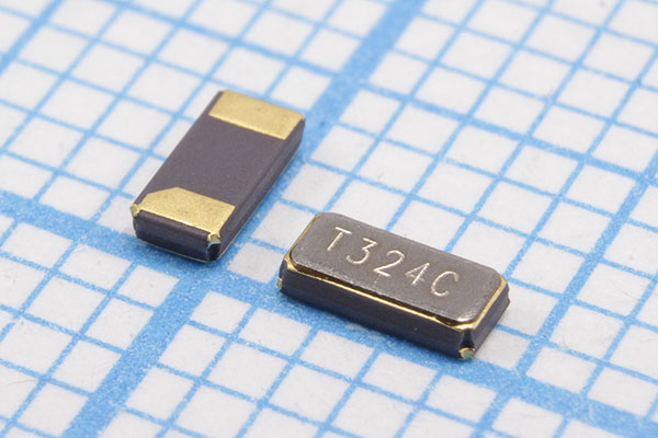 32,768 \SMD03215C2\ 7\ 20\/-40~85C\FTX32,768KSM3\ 32,768 \SMD03215C2\ 7\ 20\/-40~85C\FTX32,768KSM3\